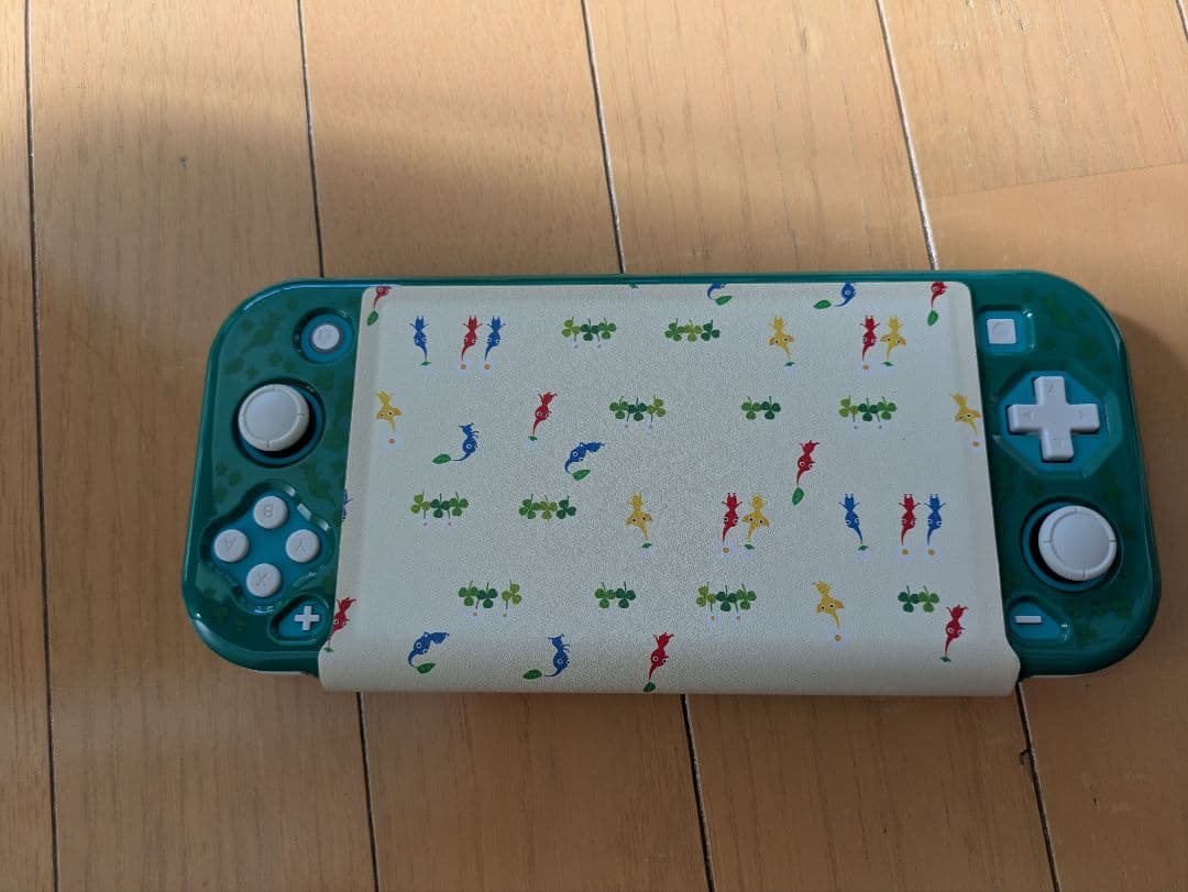 Nintendo Switch Lite ターコイズ ピクミン柄