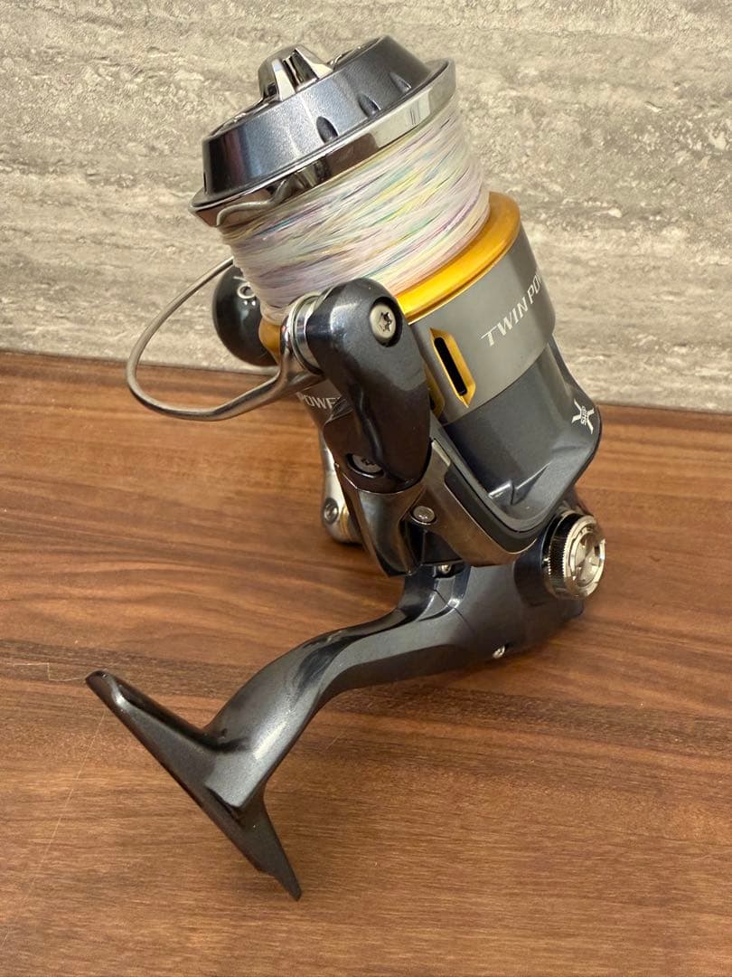 シマノ ツインパワー SW8000HG-B 左巻き 数回使用