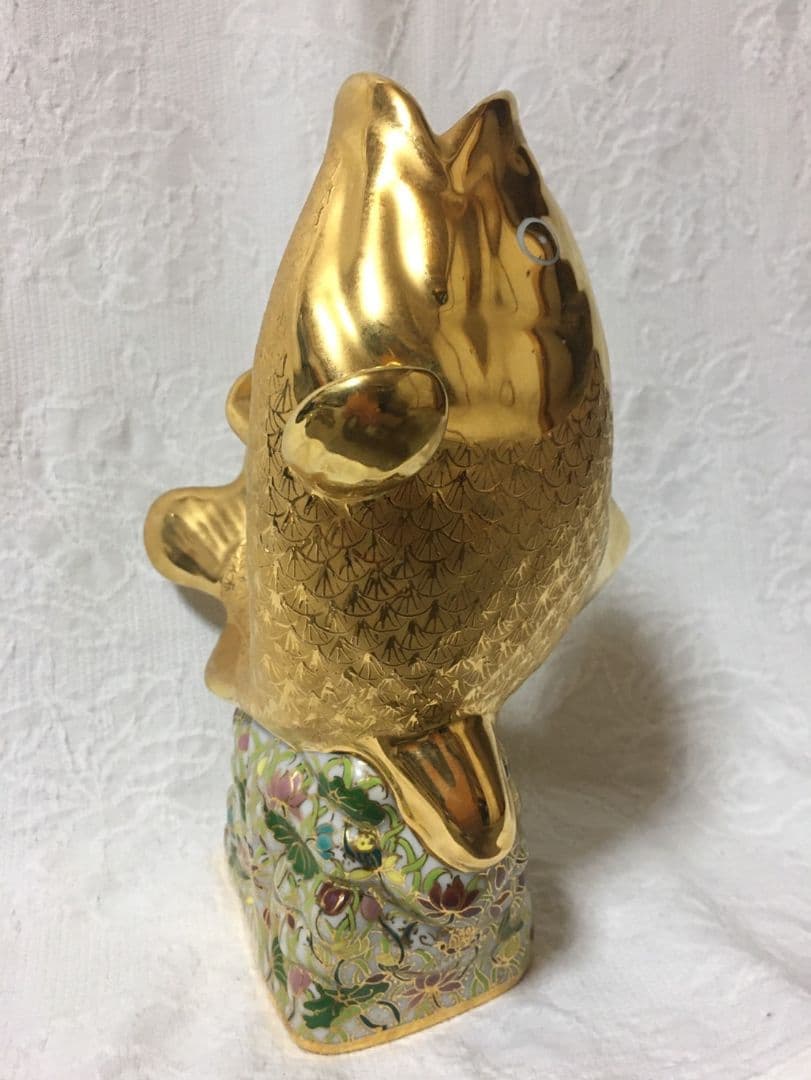 リキ(要プロフ確認) ベンジャロン焼き　タイ製 鯉の置物 花瓶 蓋付き湯の