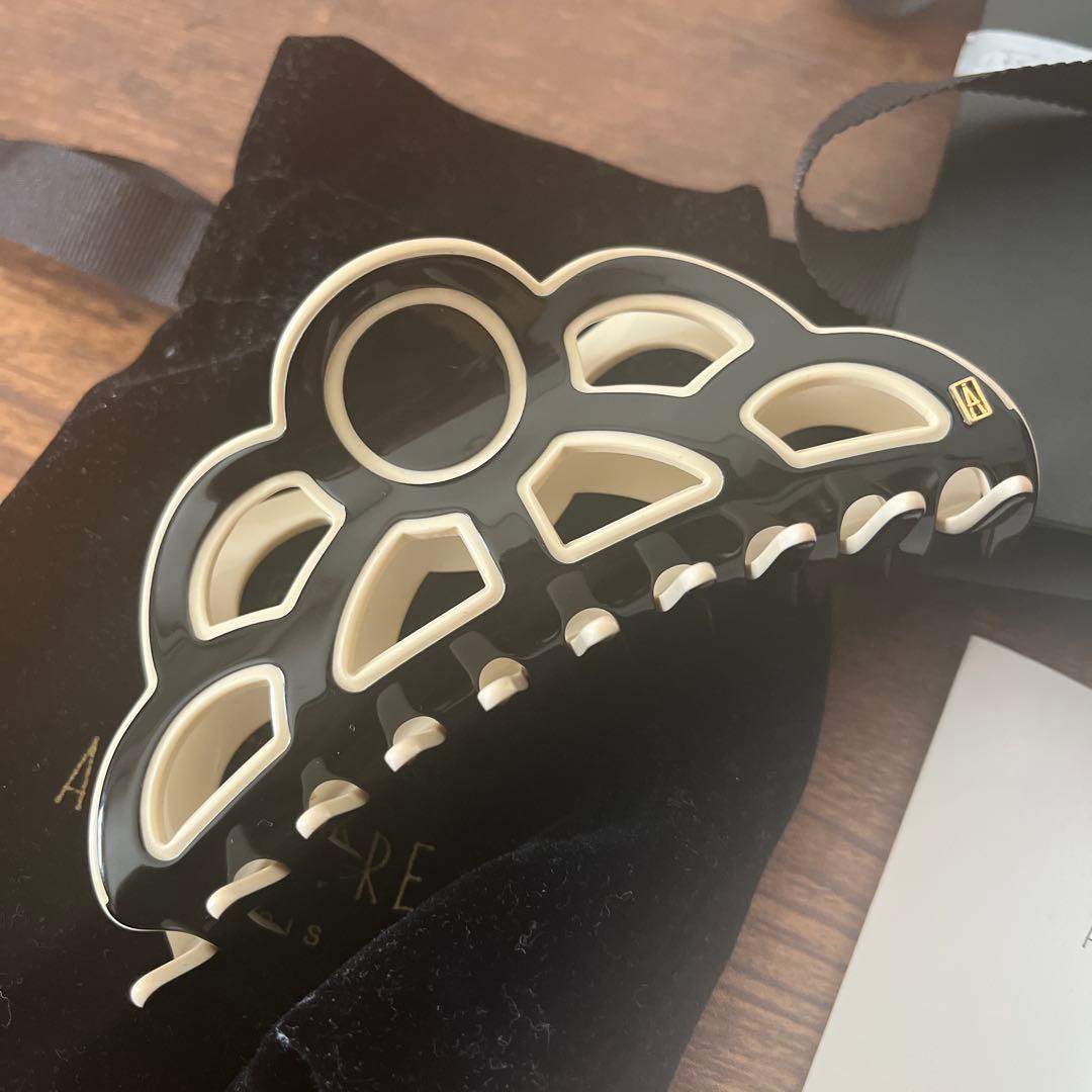 も*も様 ALEXANDRE DE PARIS ヘアクリップ LISERAI