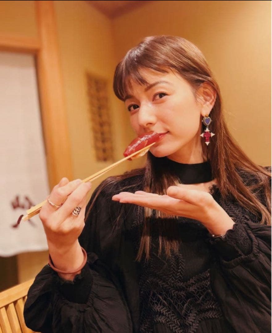 美品✨ ラベルエチュード　モチーフレースギャザーボリュームチョーカーワンピ一ス