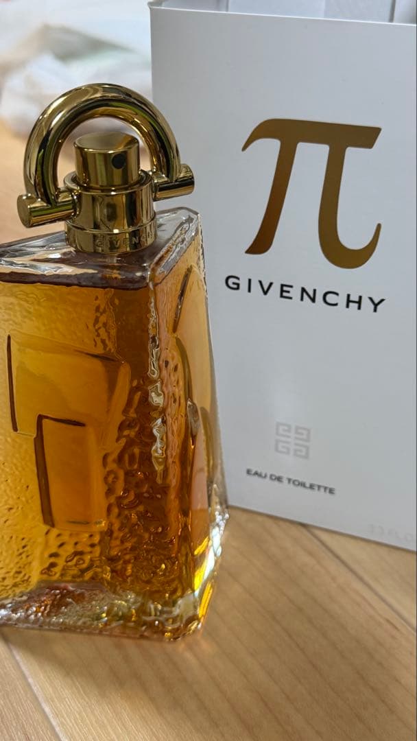 Givenchy π Eau de Toilette 100ml