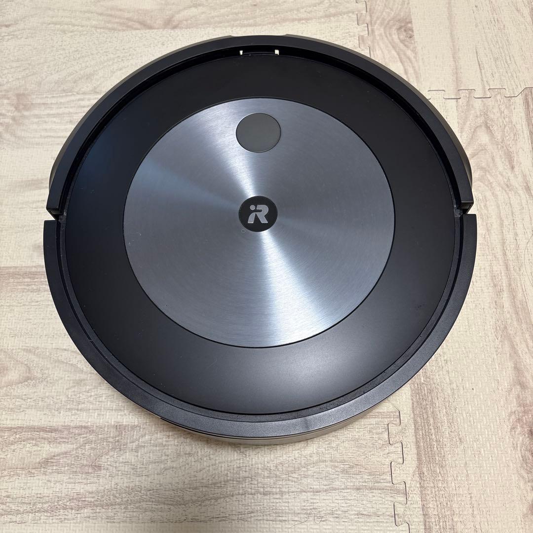 Roomba j7+ 本体