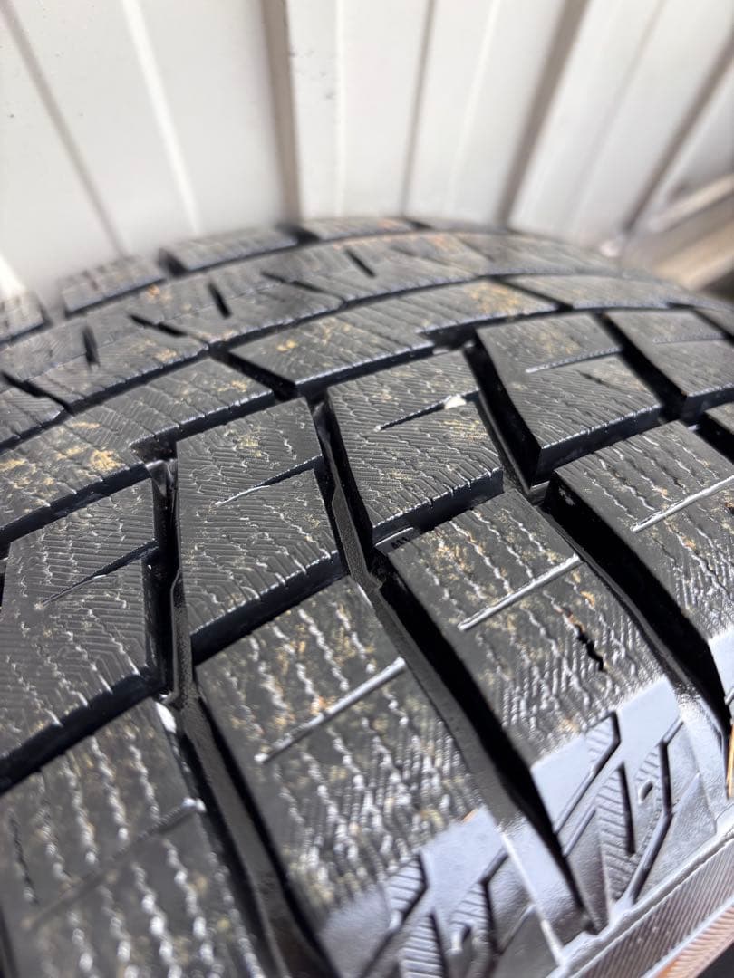 ICE GUARD215/50R17 114.3 5穴2024スタッドレス