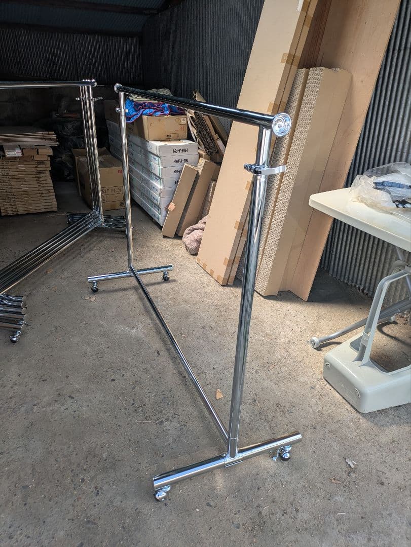 スチール製パイプハンガー