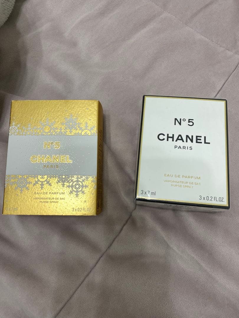 シャネル N°5 オードゥ パルファム パース スプレイ　ホリデー