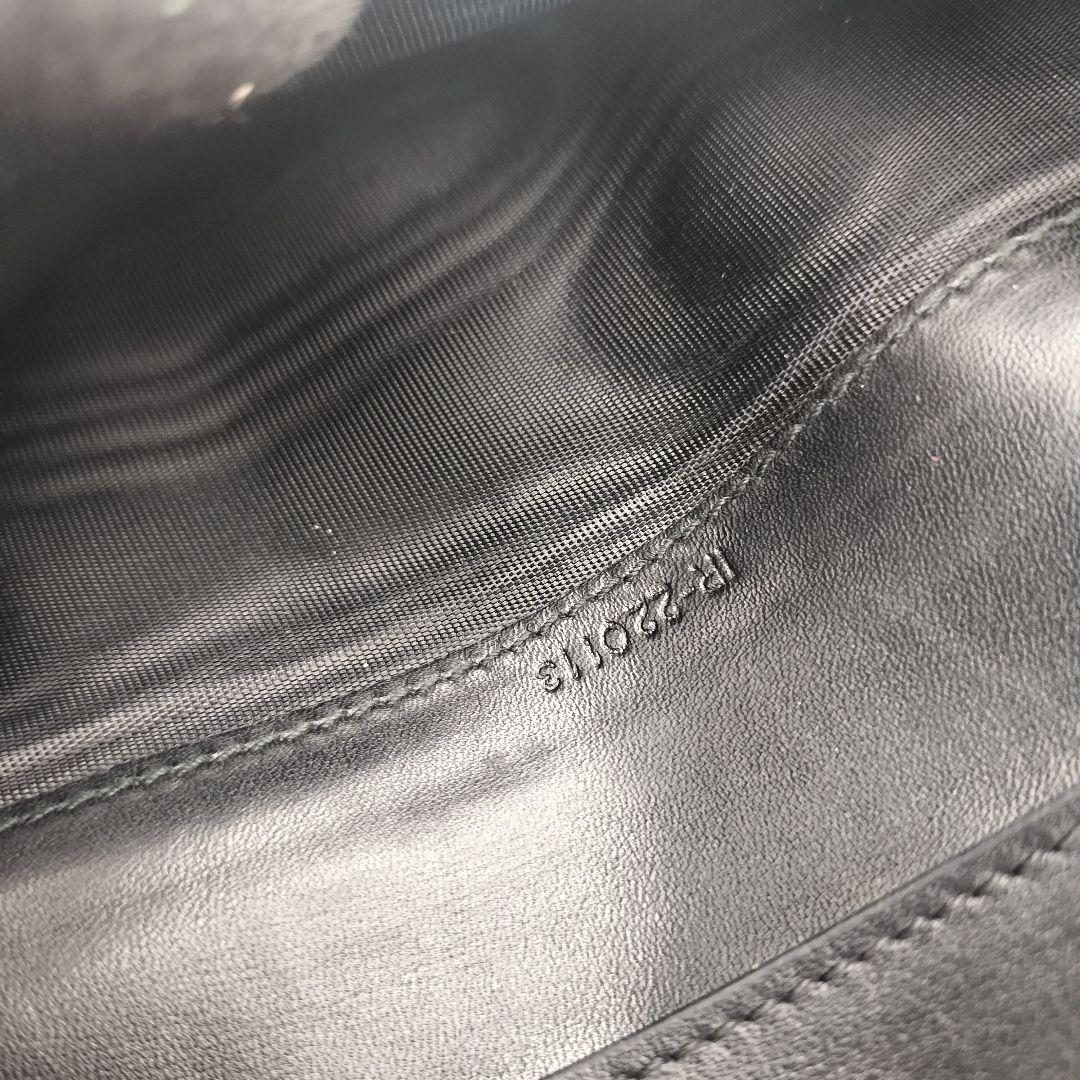 ◎サルヴァトーレフェラガモ　長財布　財布　ガンチーニ型押し　ブラック