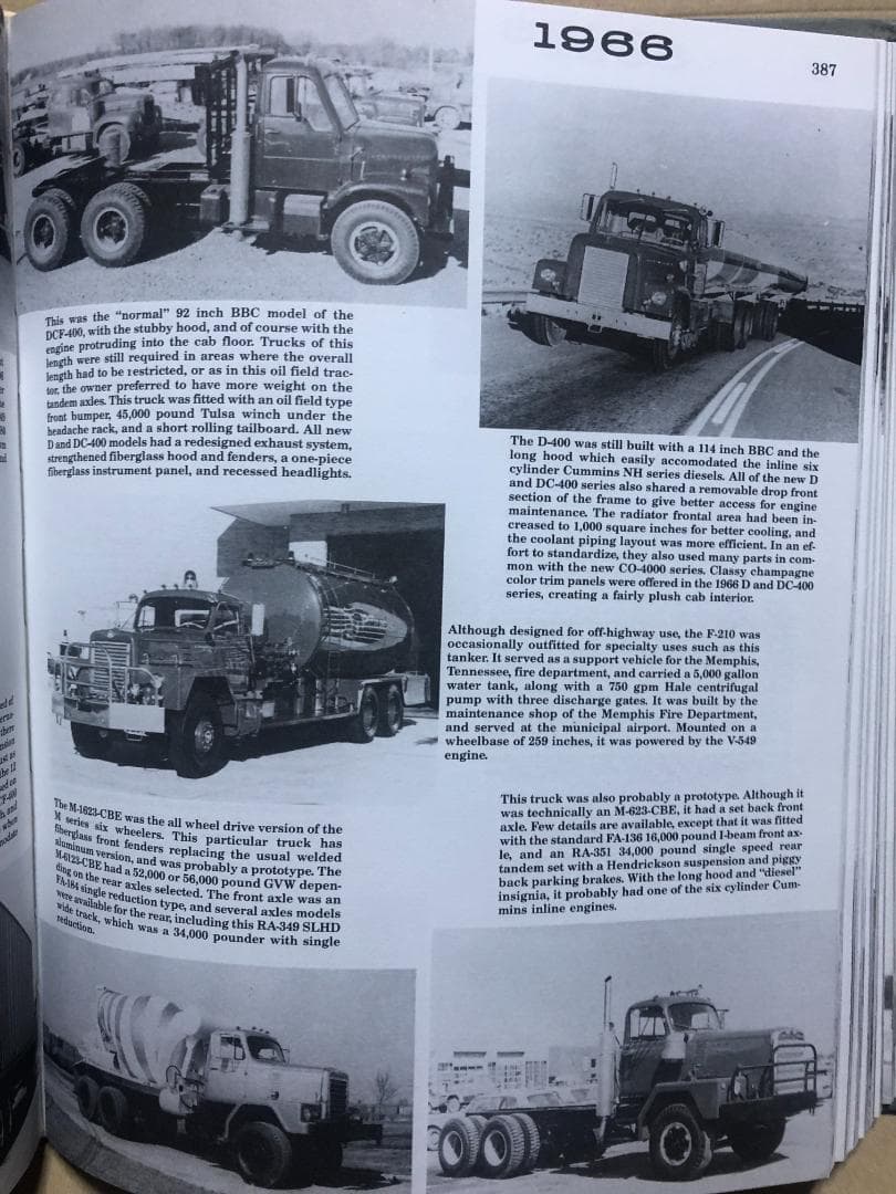 洋書 INTERNATIONAL TRUCKS