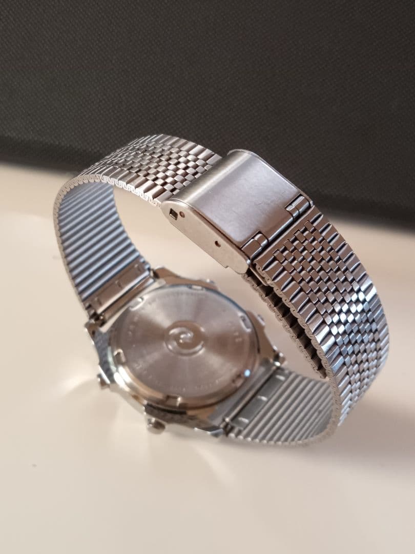 ALBA　デジタル腕時計　ミッキーマウス