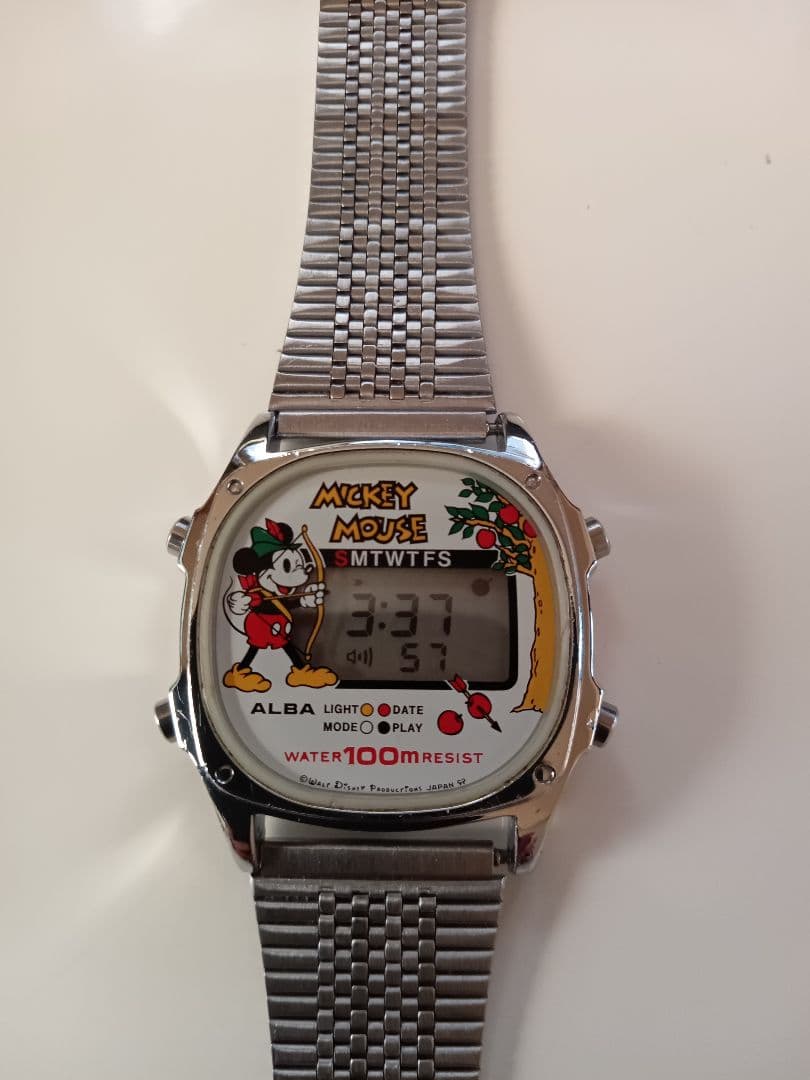 ALBA　デジタル腕時計　ミッキーマウス