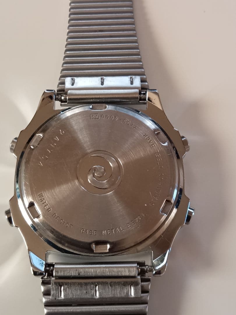 ALBA　デジタル腕時計　ミッキーマウス