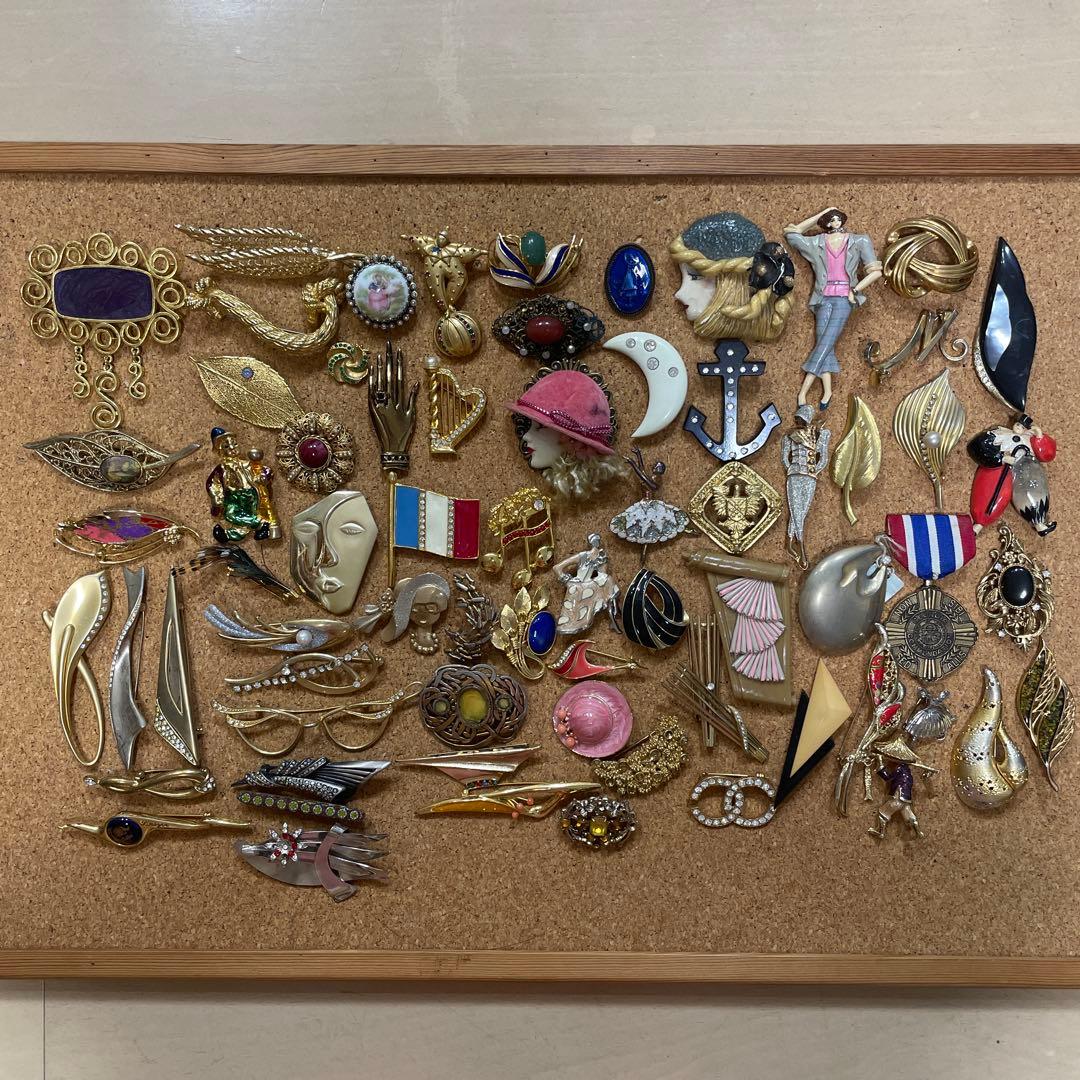 ビンテージブローチセット　69点　アンティーク　昭和　まとめ売り