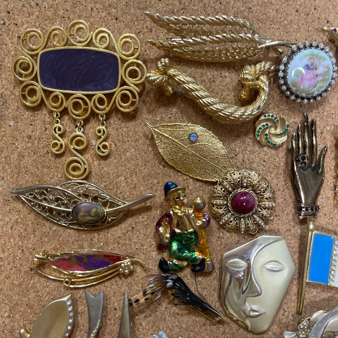 ビンテージブローチセット　69点　アンティーク　昭和　まとめ売り