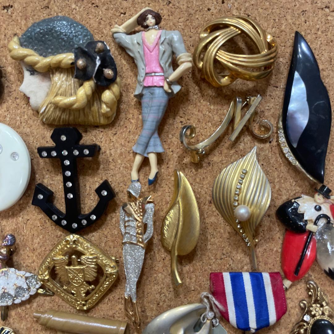 ビンテージブローチセット　69点　アンティーク　昭和　まとめ売り