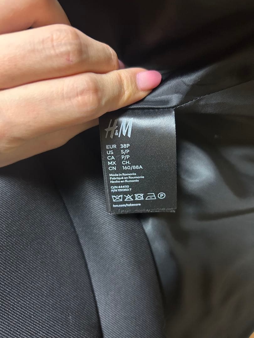 BLACKPINK ROSEちゃん着用　Mugler コラボワンピース