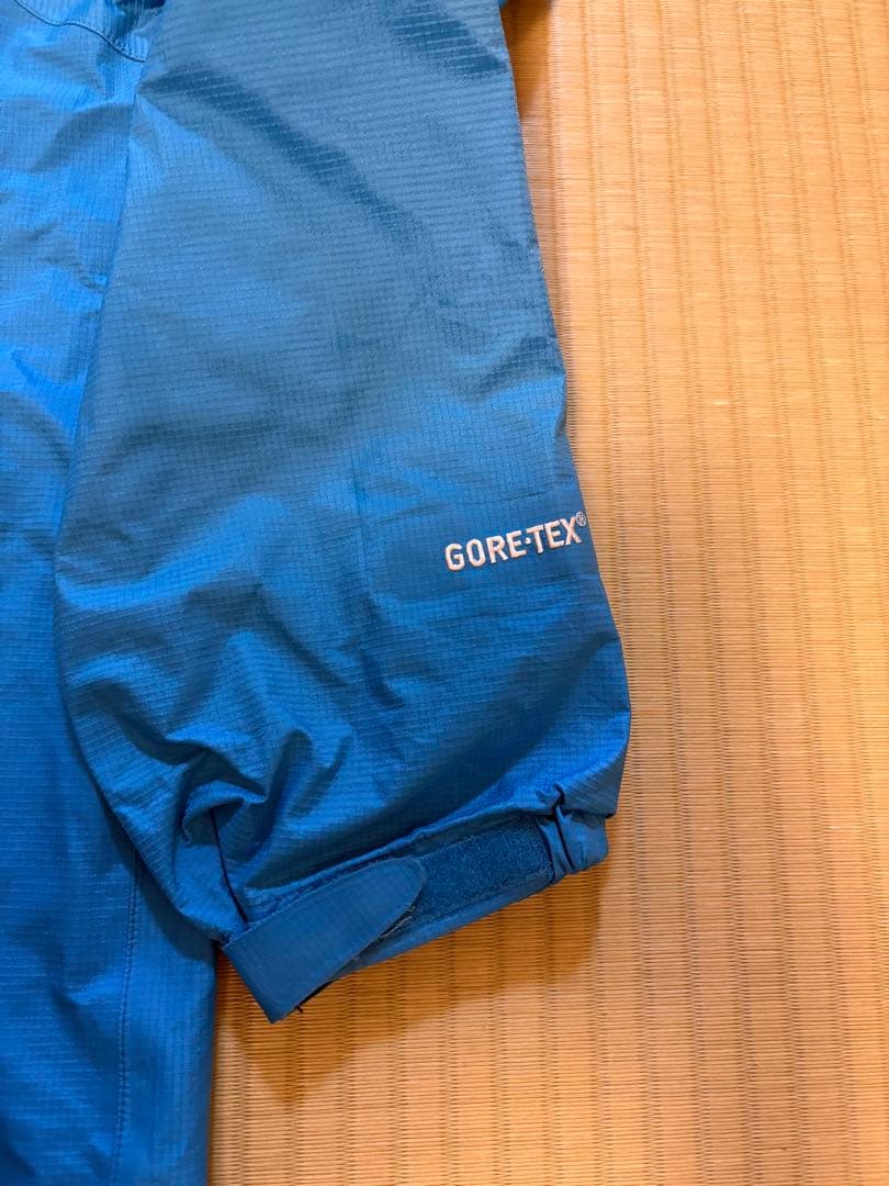 モンベル　ゴアテックスジャケット　ブルー、L 綺麗な状態です。
