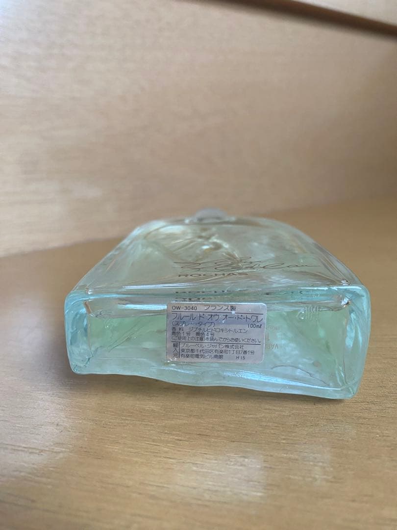 ROCHAS(ロシャス)　フルール ド オウ オードトワレ　100ml 箱無し