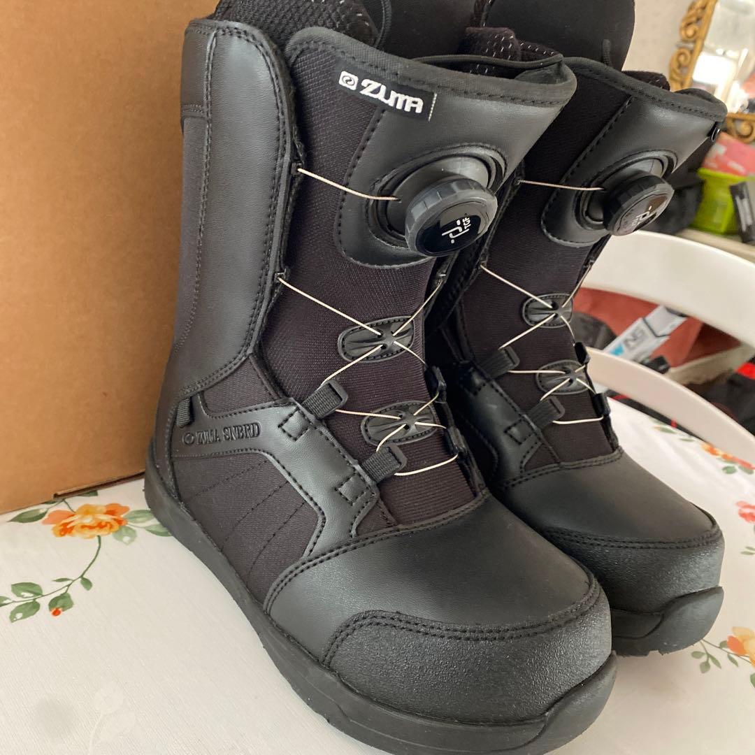 再再値下げ‼️ZUMA女性用スノーボードブーツ BOAシステム　２４.０