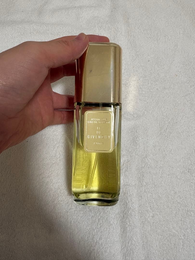 LE DE GIVENCHY NIVEAU VISIBLE 100ml 残9割