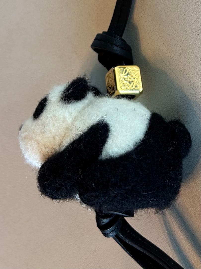 LOEWE バッグチャーム パンダ フェルト&カーフ