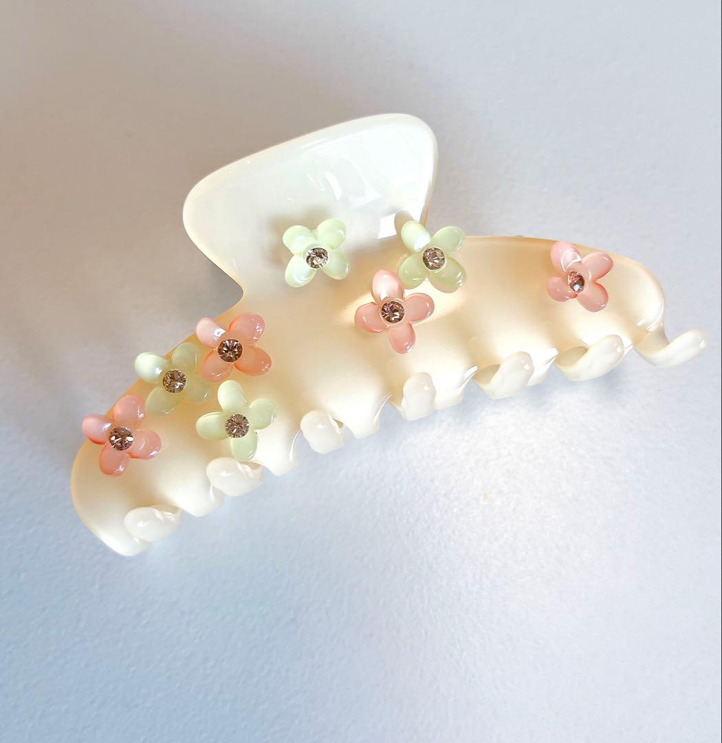 アレクサンドルドゥパリ　ヘアクリップ　フルーレット　ベージュ　花　ピンク　可愛い