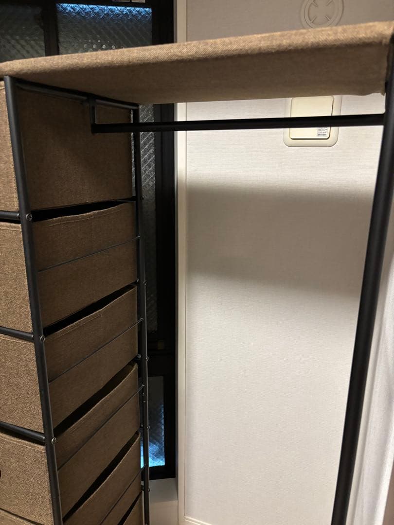 7段引き出し付きハンガーラック　収納たっぷり　キャスター付き　洋服