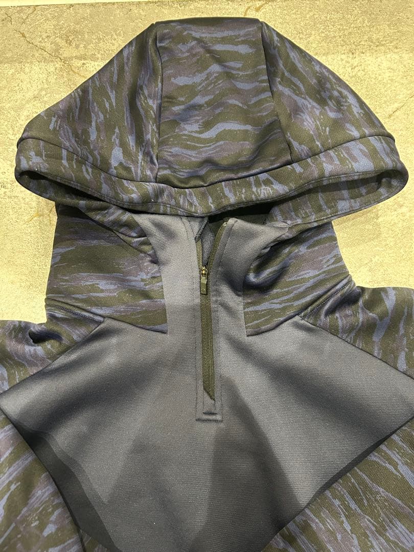 バレーボールパーカー