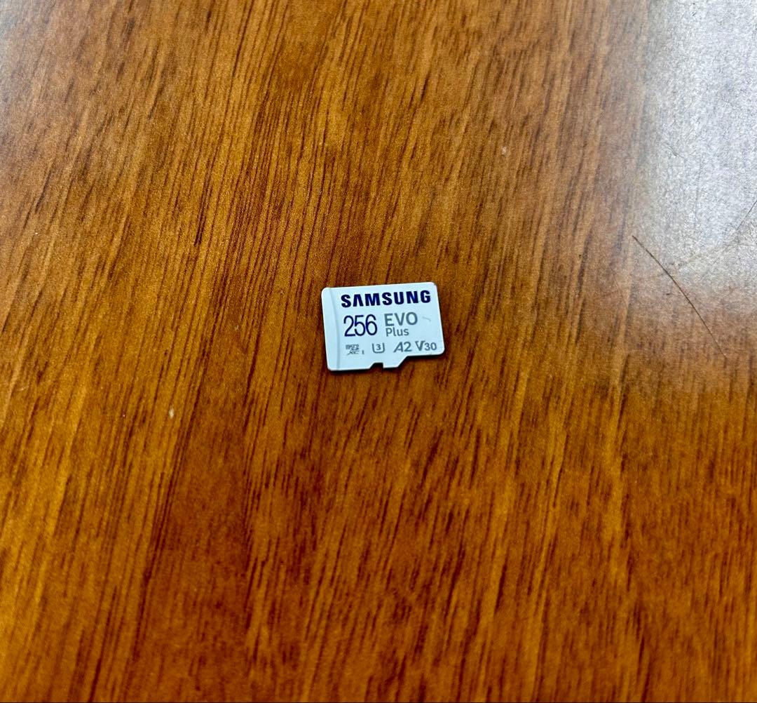 Nintendo Switch Lite　イエロー　SDカード256GB充電器付