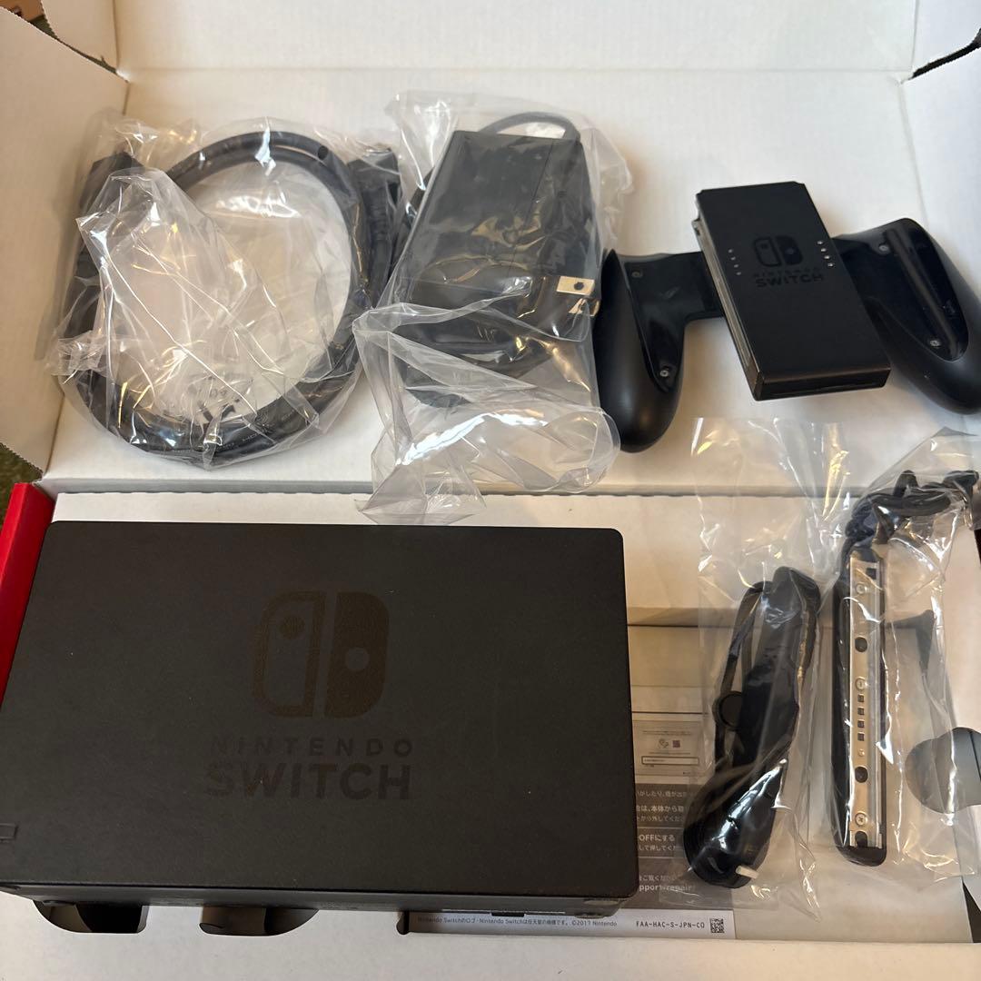 Nintendo Switch 本体　S Dカード32g付き