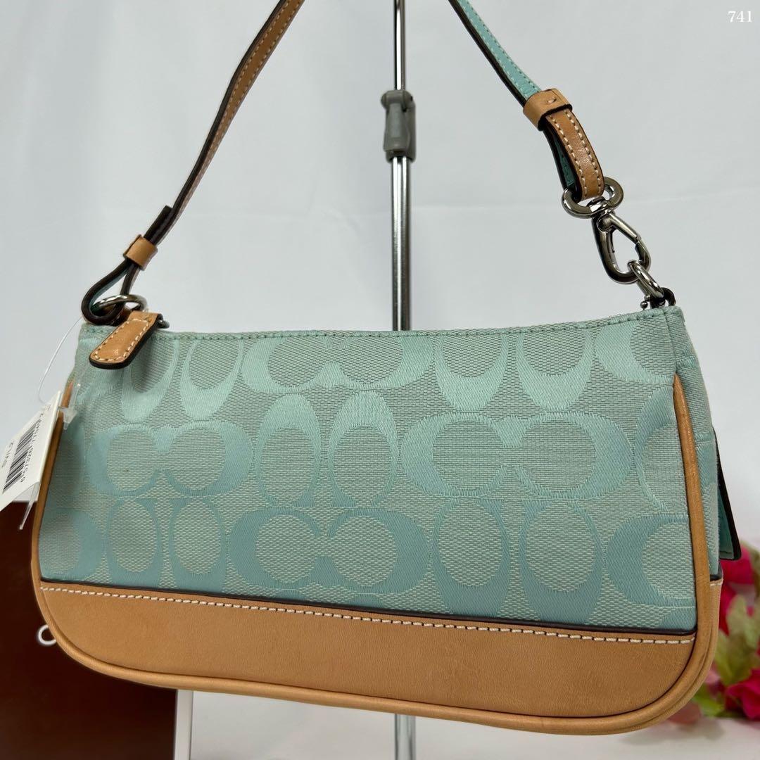 【極美品/カード付】コーチ 6094 ソーホー ワンハンドバッグ 手提げ 水色