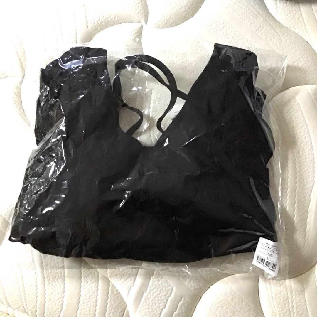 SUKALA カップ付きオープンネックTee Lサイズ