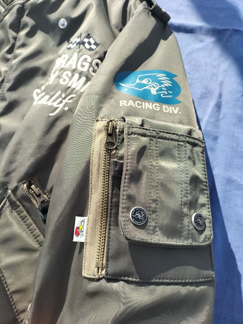 CLAY SMITH ウインタージャケットカーキ　Ｌサイズ　新品未使用