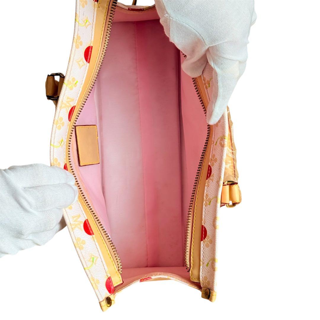 【希少・激レア】ディズニー　ミッキー　モノグラム　チェリー　バッグ　匿名配送