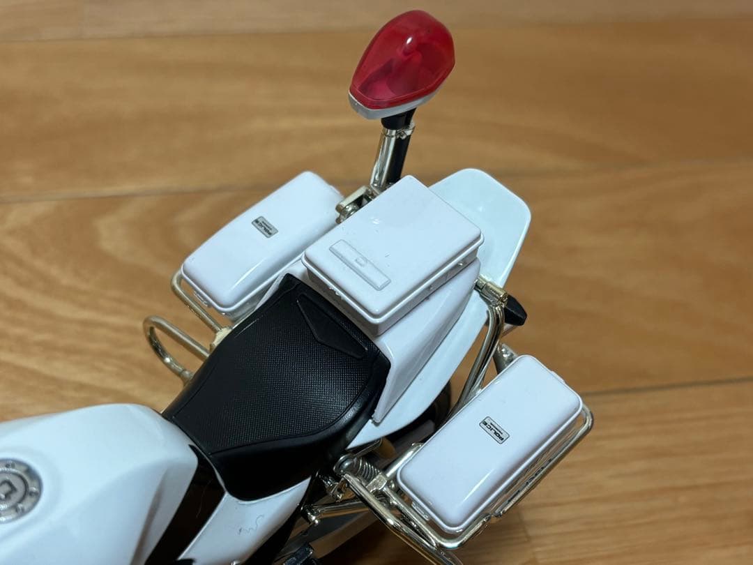 アオシマ 1/12 ホンダ CB1300P 警視庁 白バイ 完成品 訳あり