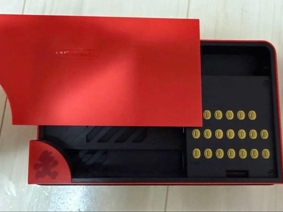 Nintendo Switch有機EL マリオレッド本体と付属品