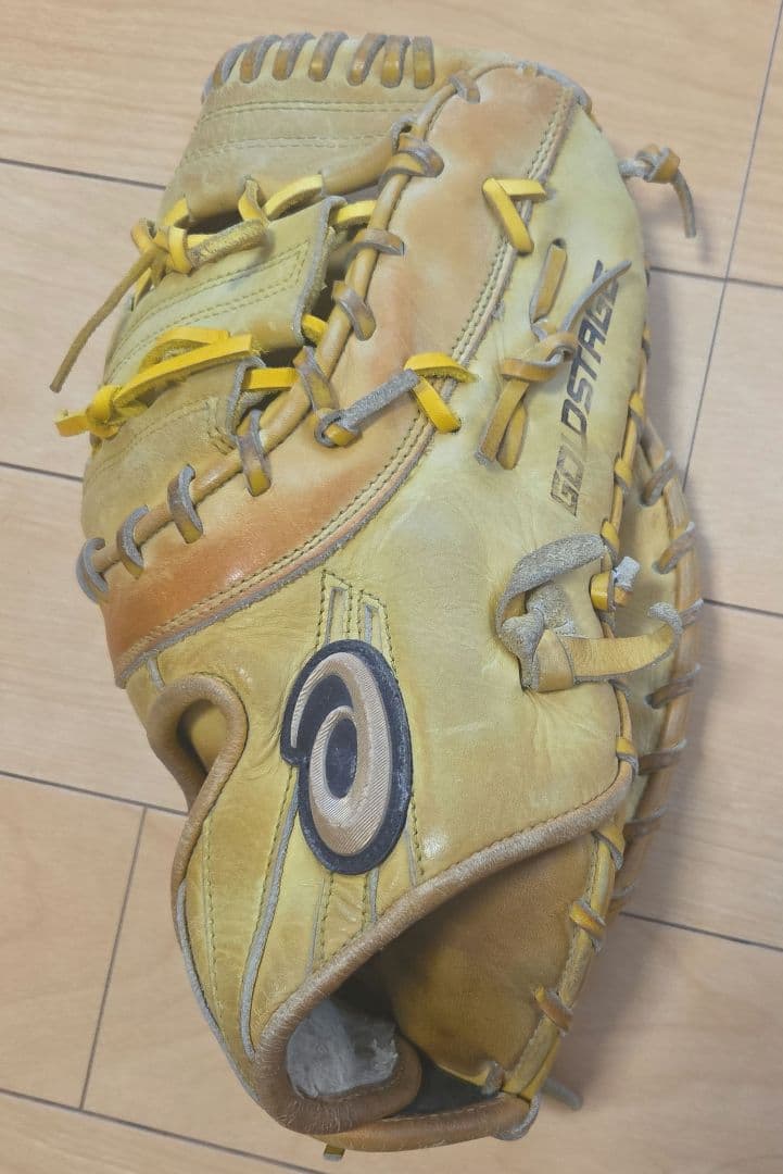 ASICS GOLDSTAGE ファーストミット&グローブホルダー