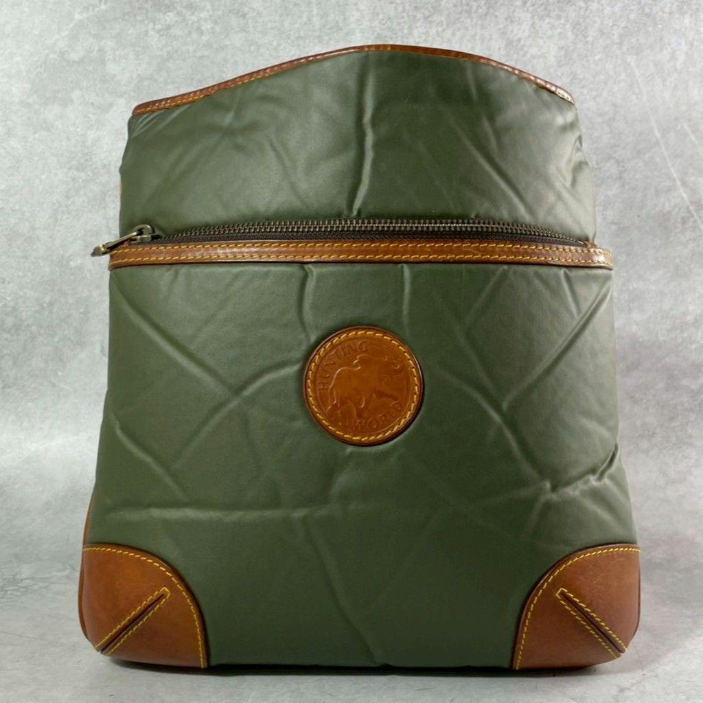 HUNTING WORLD バチューサー ショルダーバッグ 長さ調整 緑