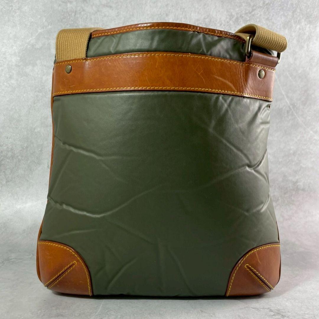 HUNTING WORLD バチューサー ショルダーバッグ 長さ調整 緑