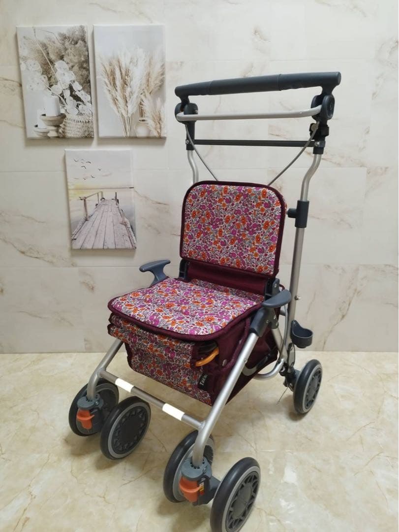 カゴノア　ピンクフラワー柄　幸和製作所　シルバーカー