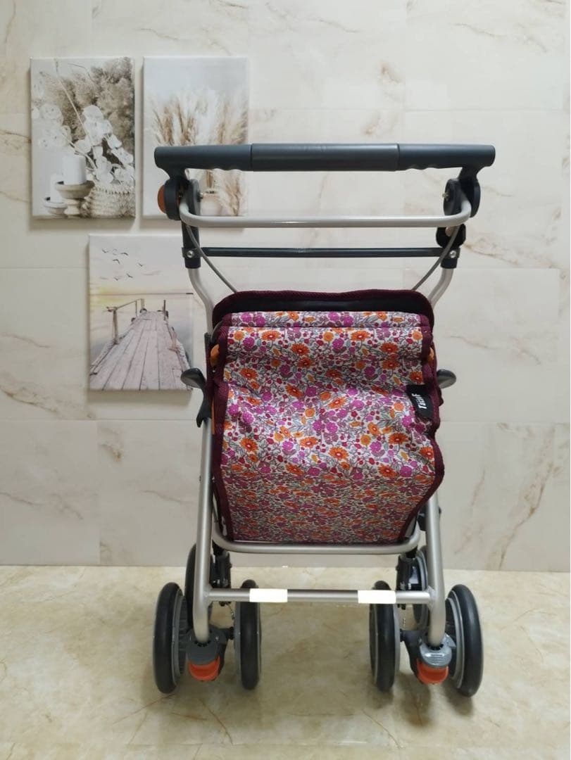 カゴノア　ピンクフラワー柄　幸和製作所　シルバーカー