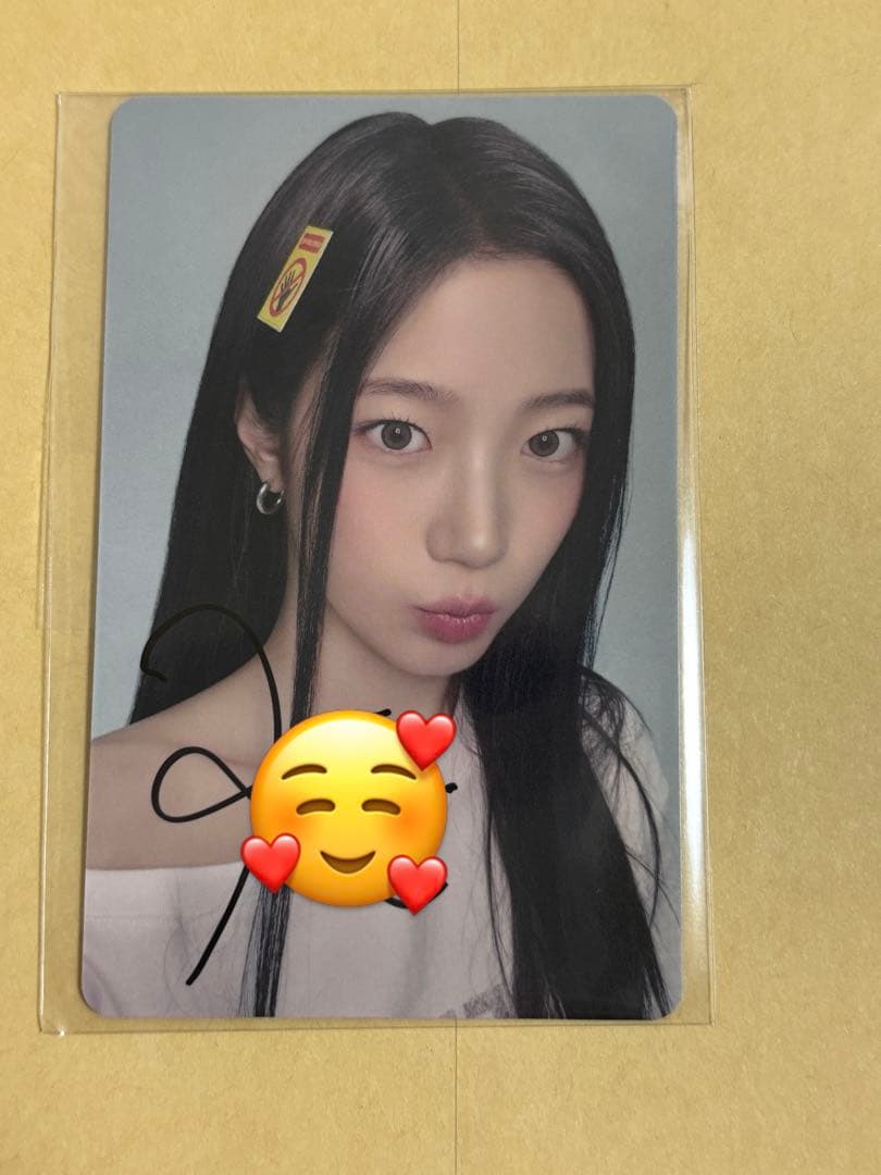 LE SSERAFIM ルセラフィム カズハ　直筆サイン入り