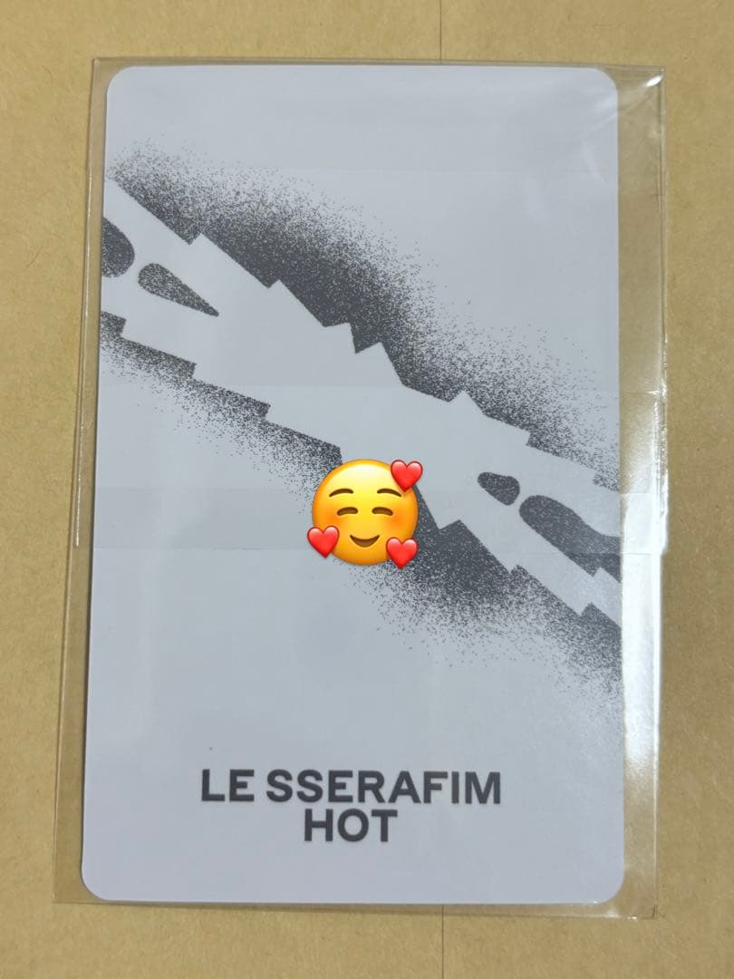 LE SSERAFIM ルセラフィム カズハ　直筆サイン入り