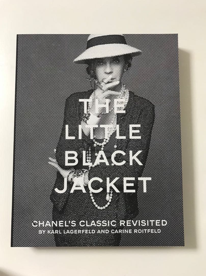 CHANEL『 THE LITTLE BLACK 』 写真集