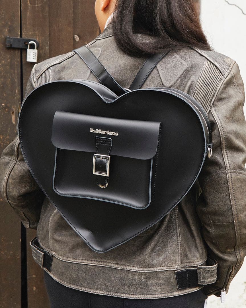 Dr.Martens ドクターマーチン ハート バックパック