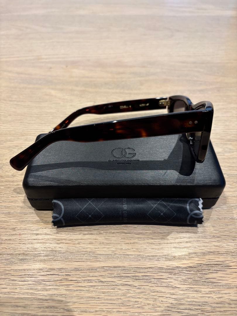 小物 Oliver Goldsmith