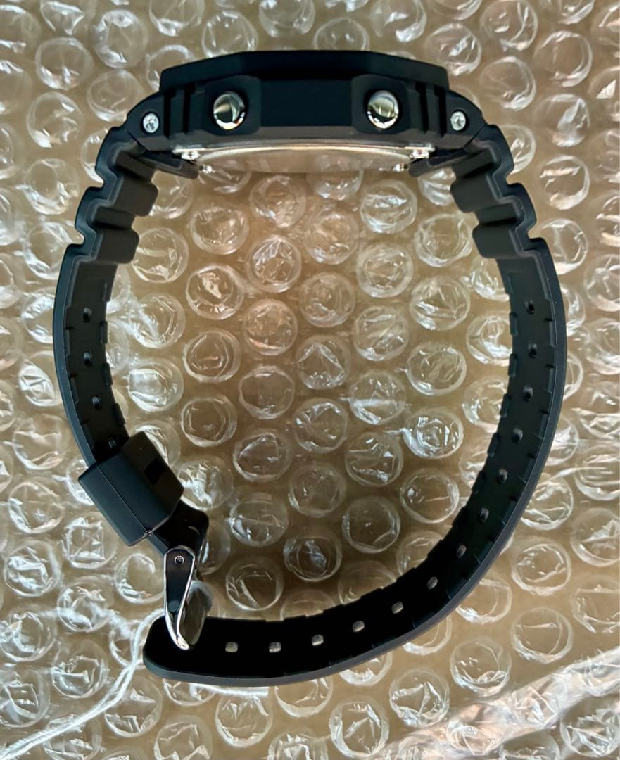 新品未使用　G-SHOCK CASIO GA-2100-1A2 腕時計　逆輸入