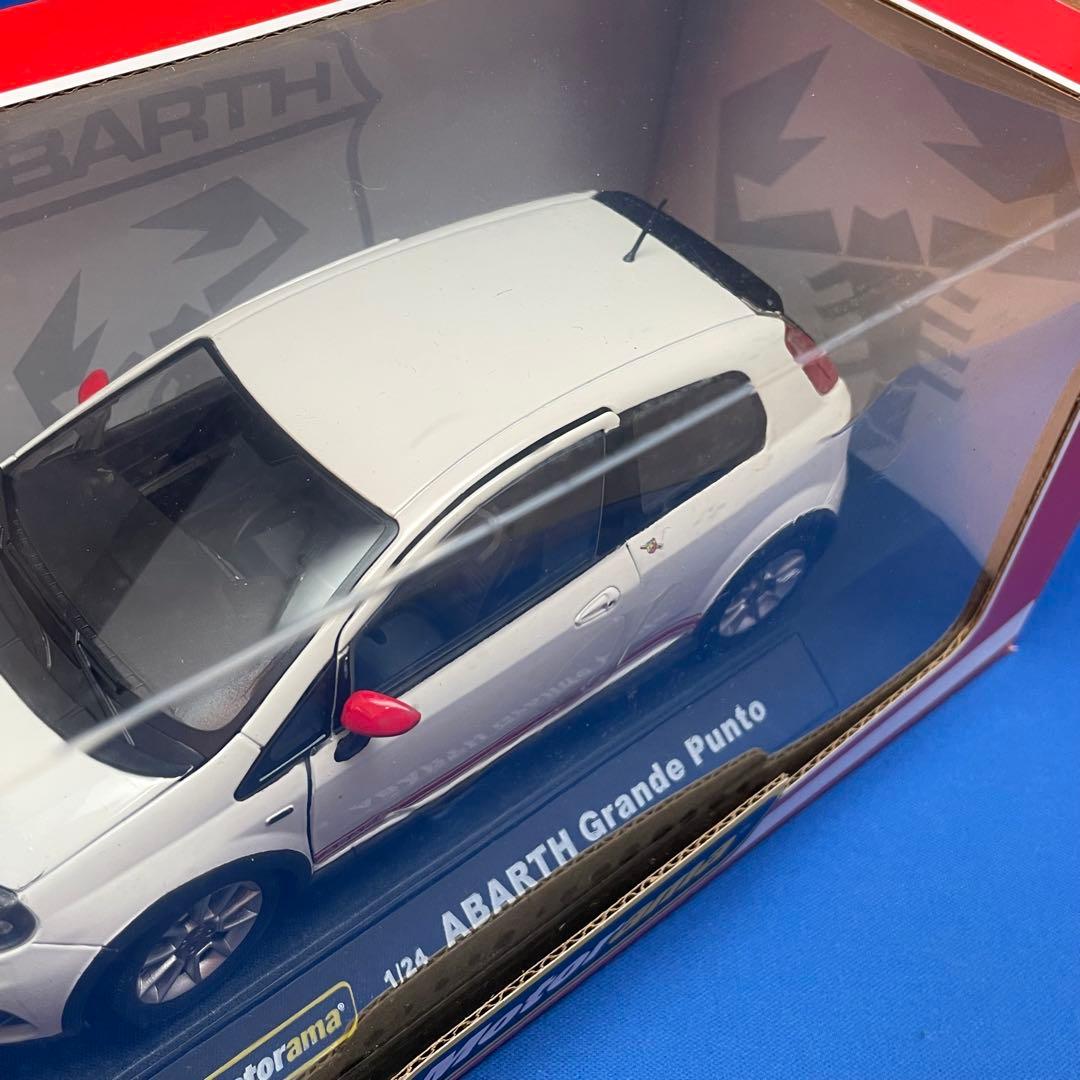 値下げ！1/24 ミニカー　アバルト純正GRANDE PUNTO