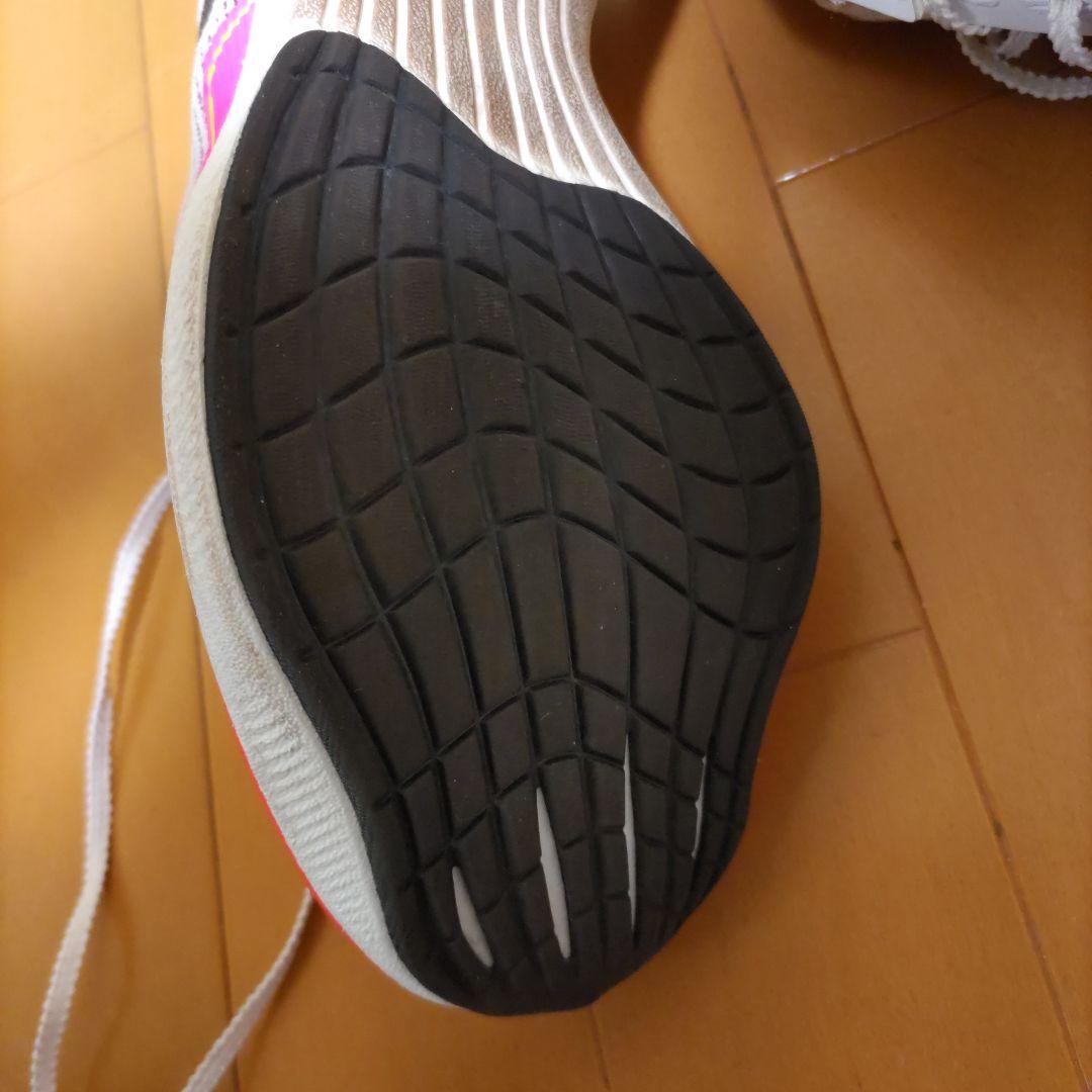 imuk☆ナイキ　ズームエックス ヴェイパーフライネクスト％　２５cm