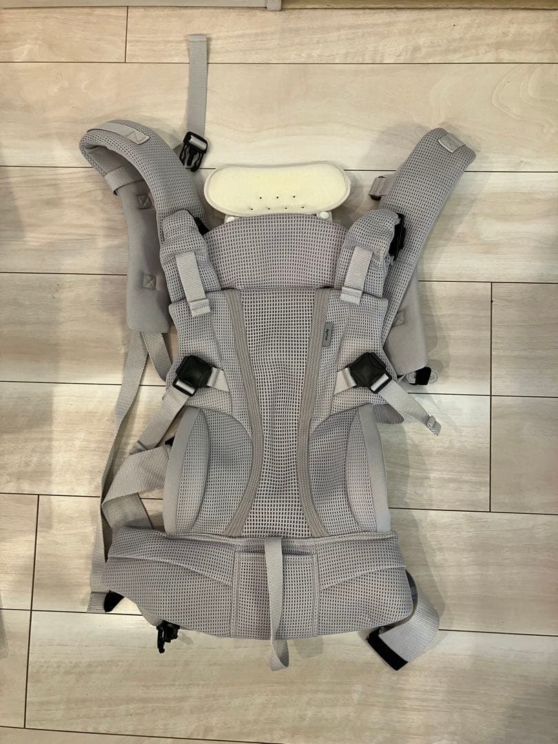 【試着のみ】ラクリス　抱っこ紐　アップリカ　Aprica