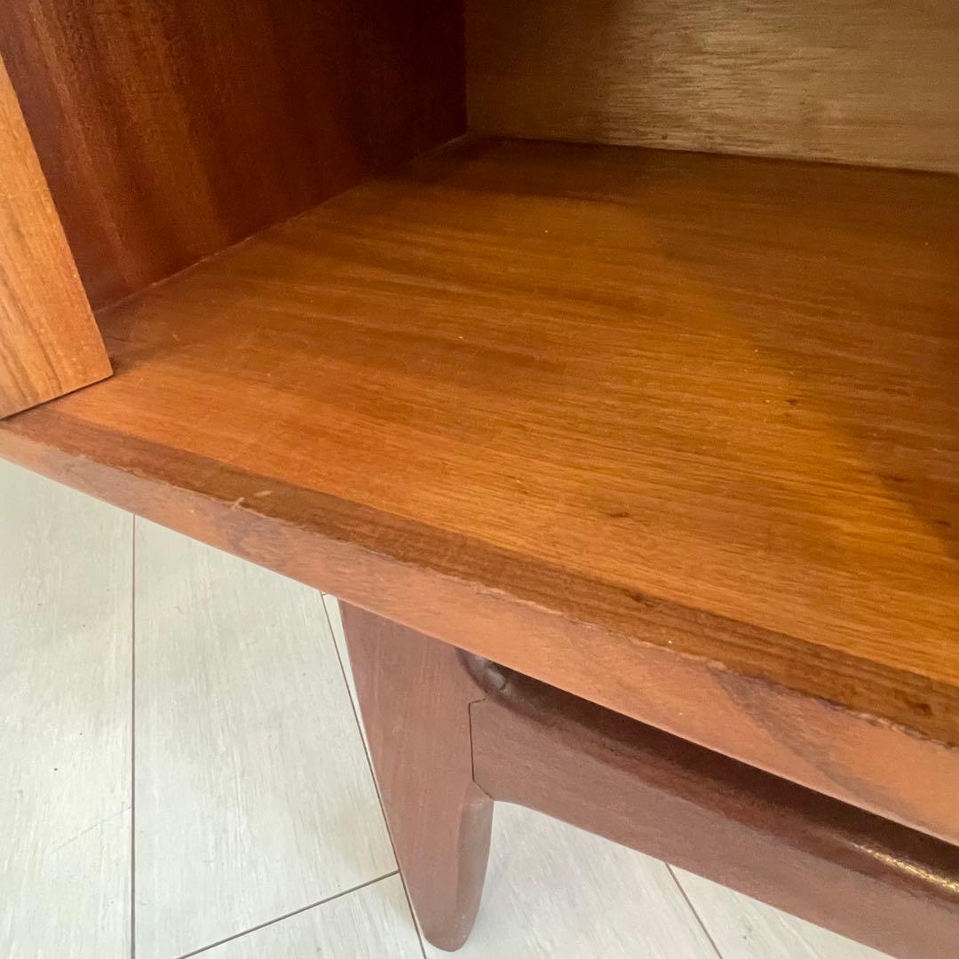 ● ピッツァ　G-PLAN Fresco脚付きサイドボード